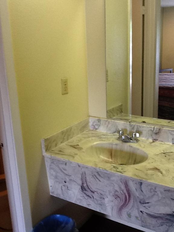 Relax Inn - Lakeland Room photo